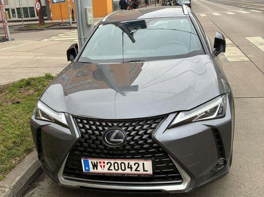Lexus UX 250h