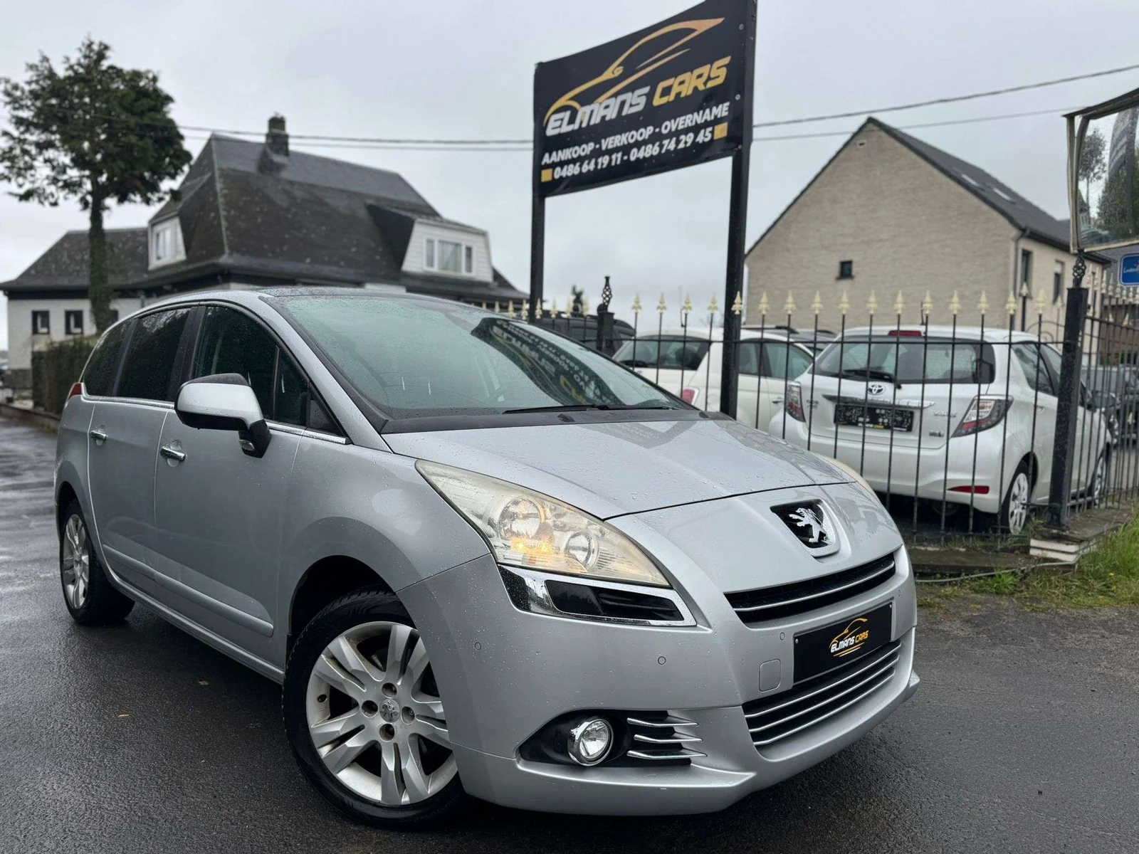 Peugeot 5008 2011