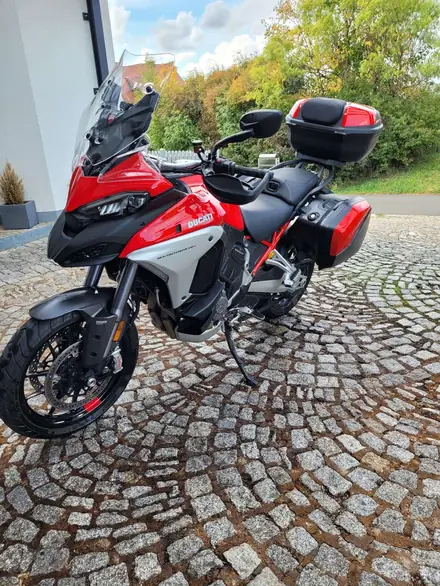Ducati Multistrada V4 S