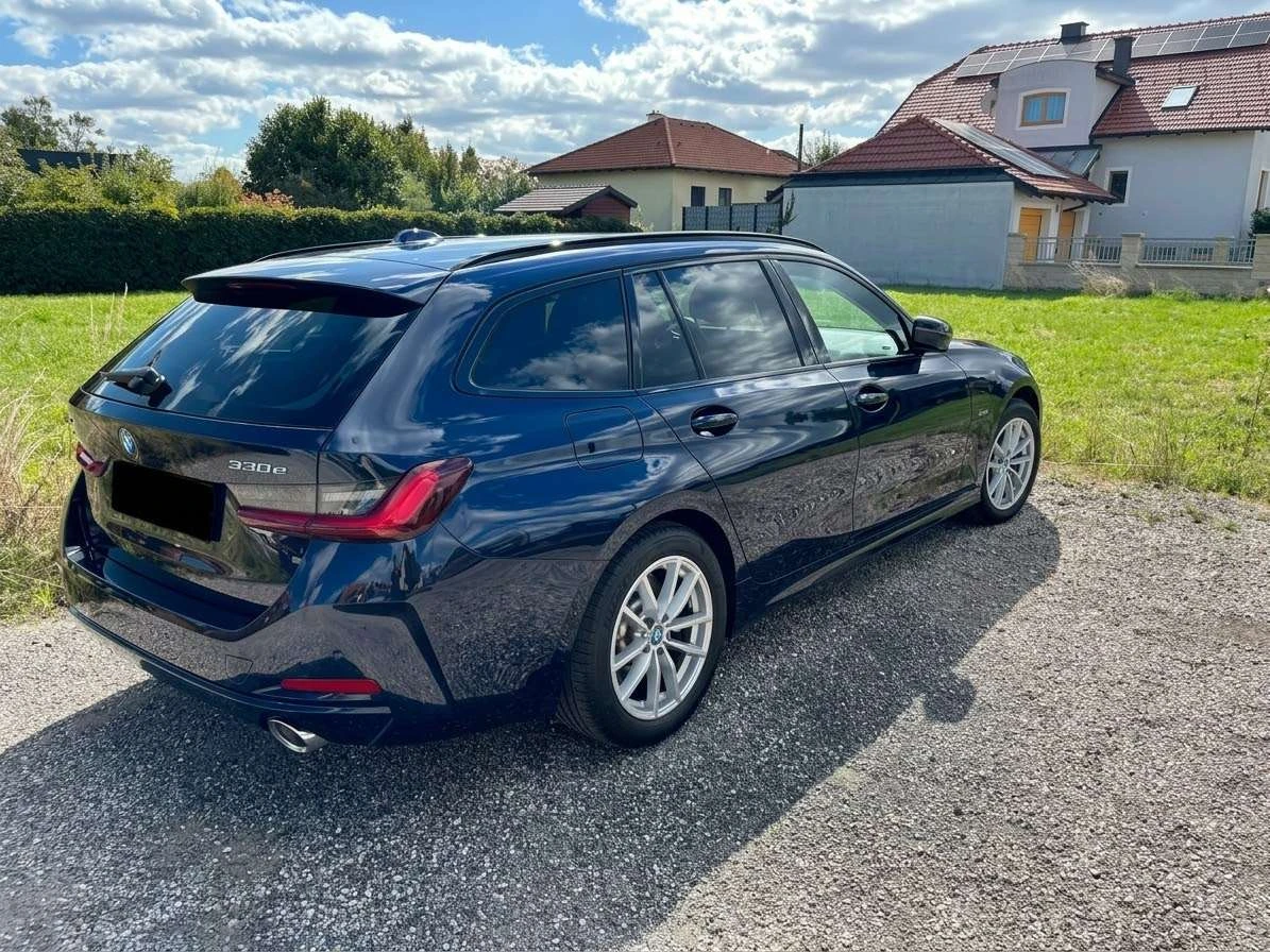 BMW 330