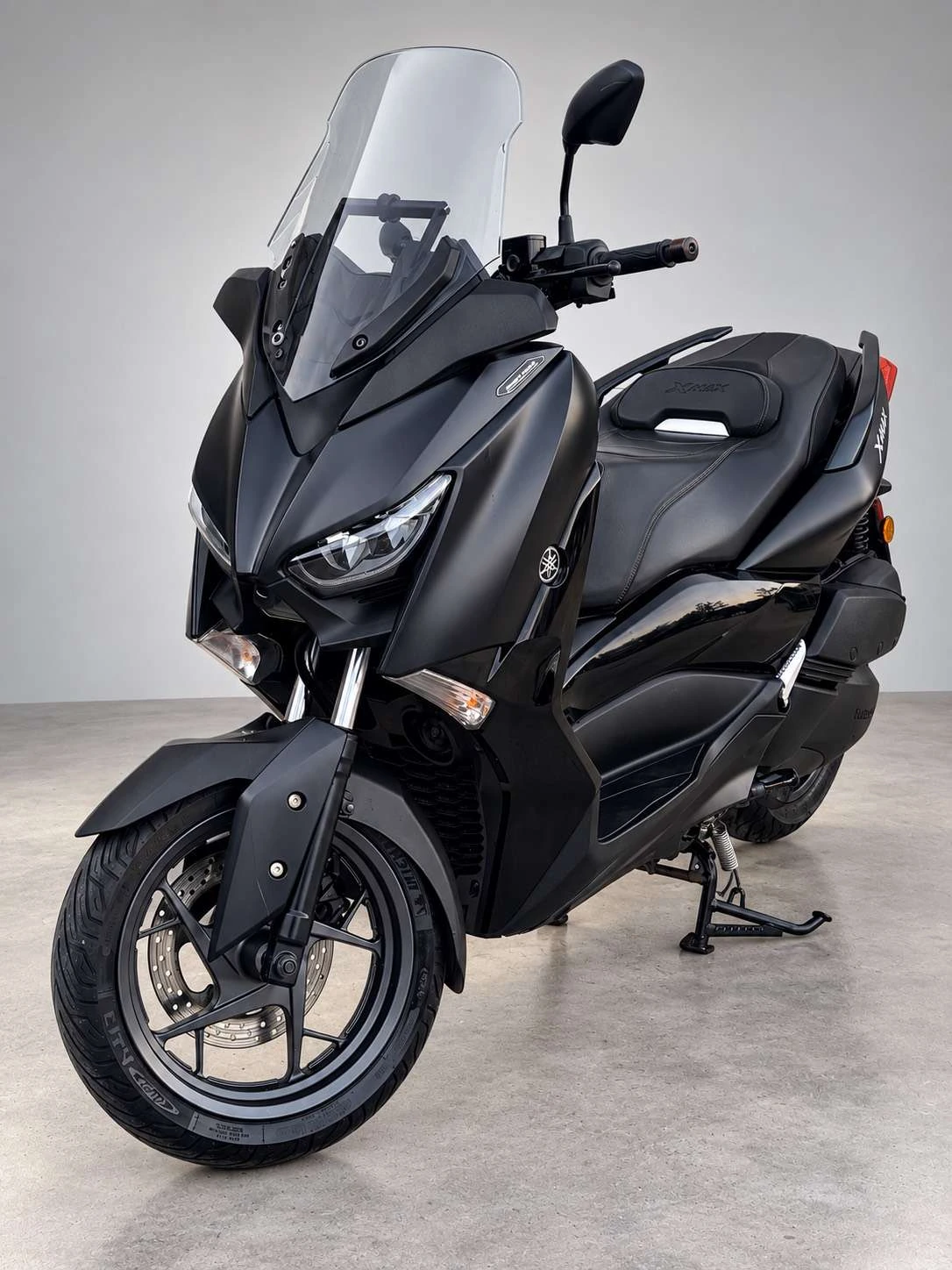Yamaha X-Max 300