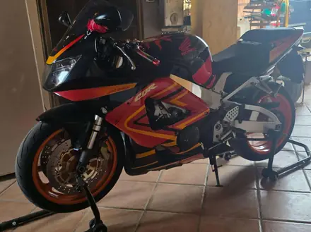 Honda CBR 900