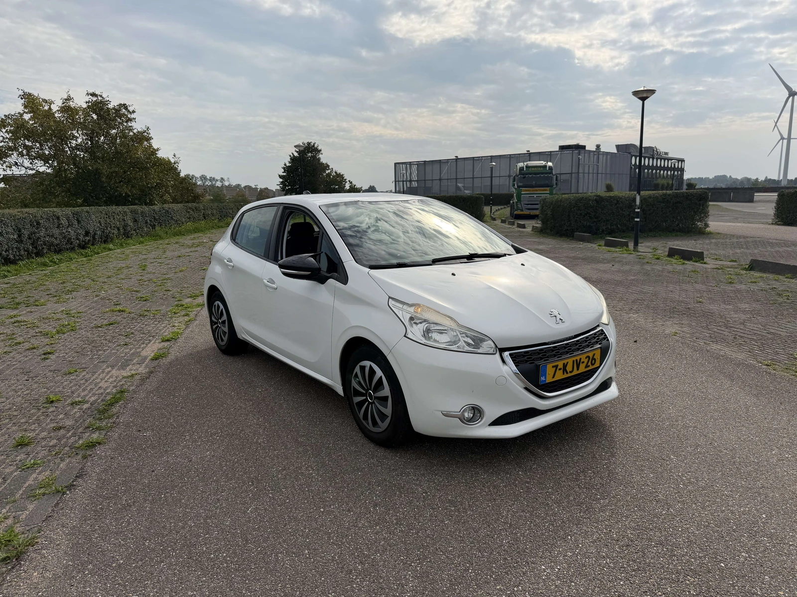 Peugeot 208 null