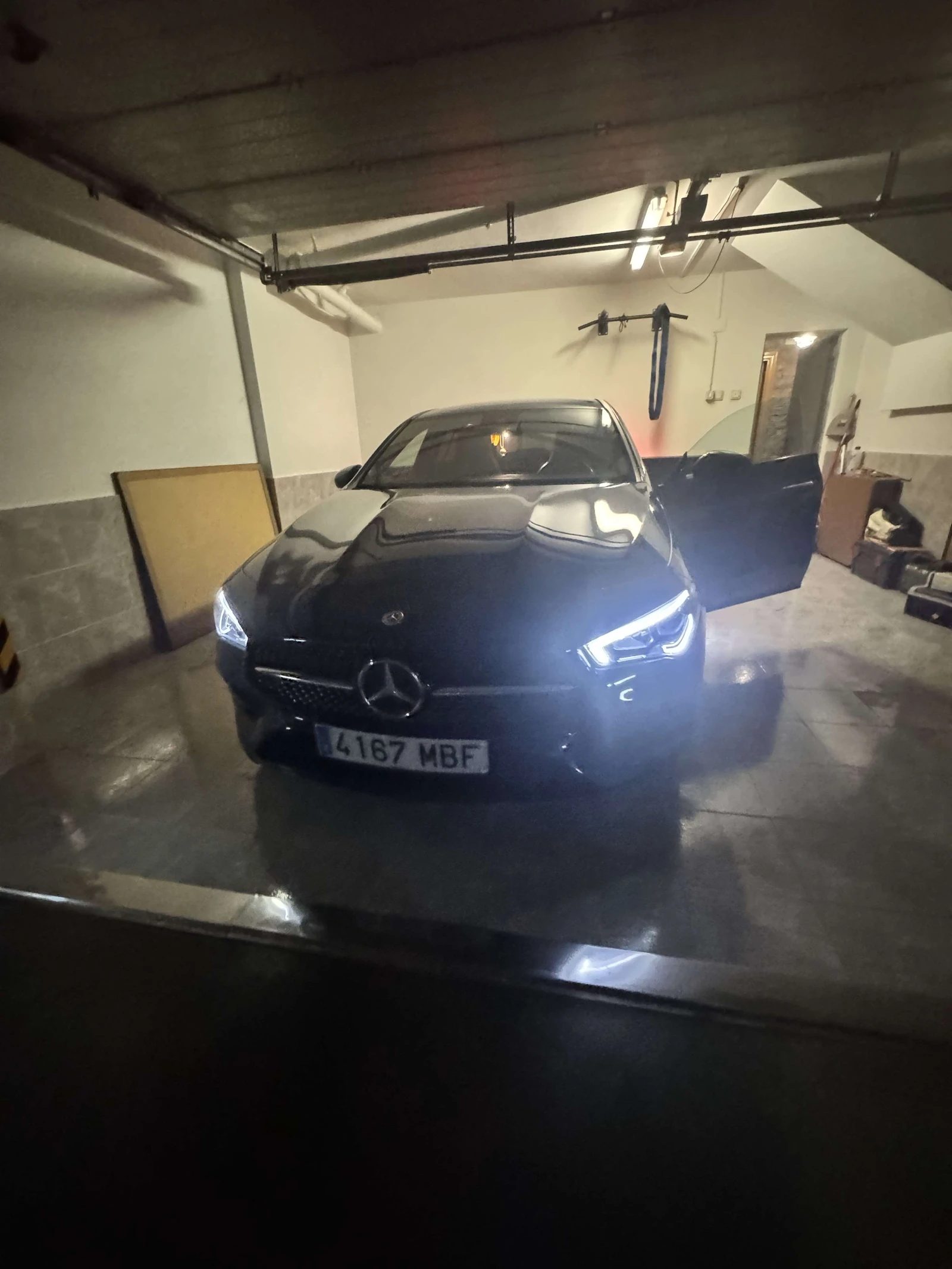 Mercedes-Benz CLA 200