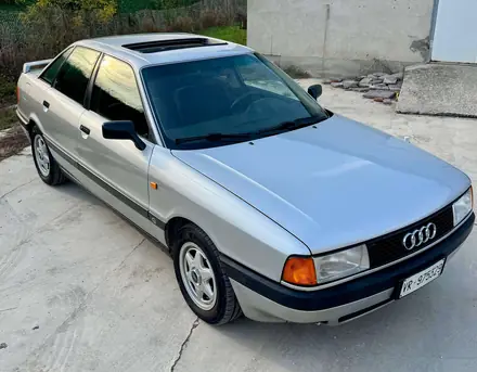Audi 80