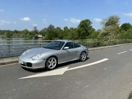 Porsche 996