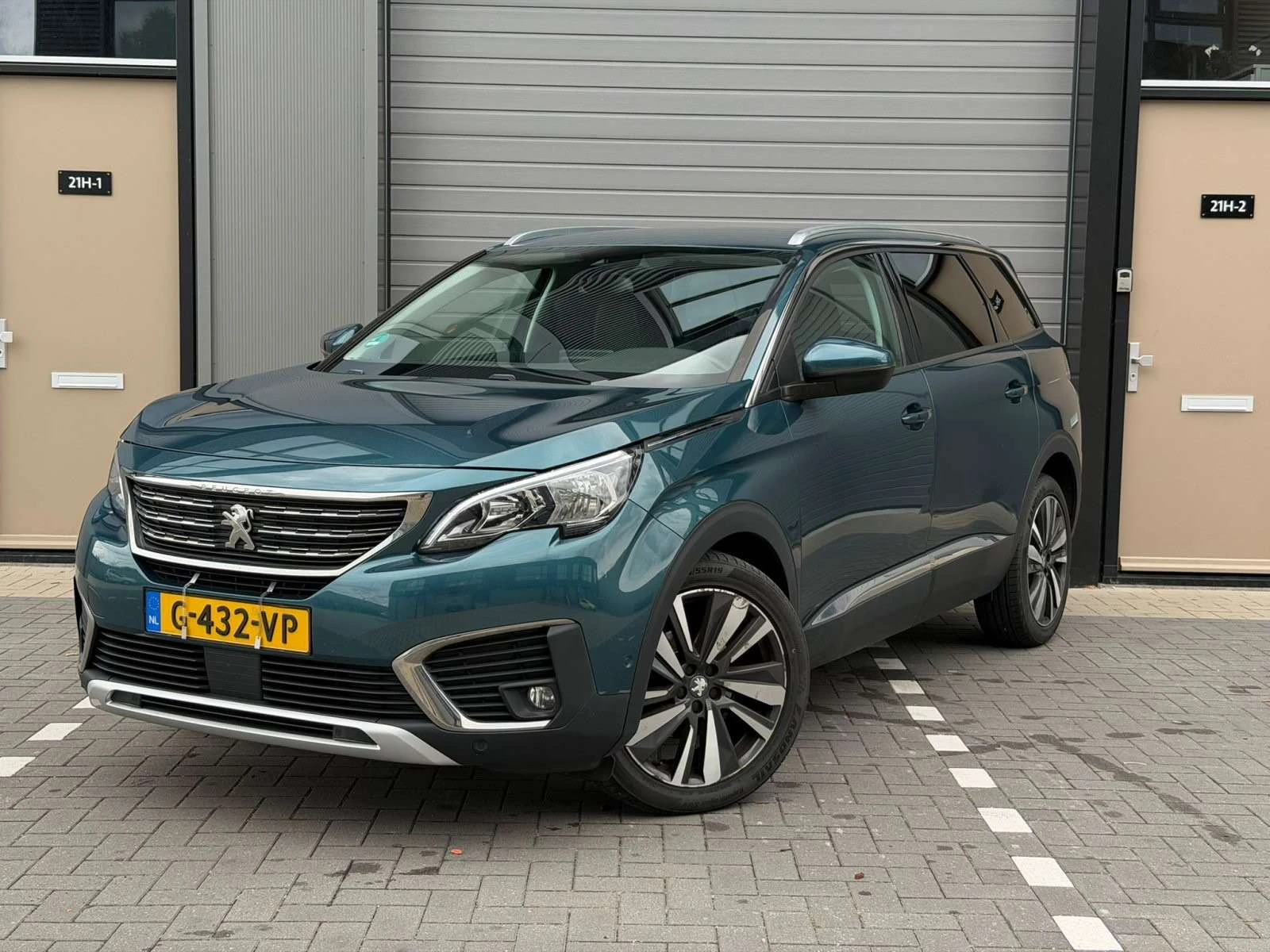 Peugeot 5008 undefined