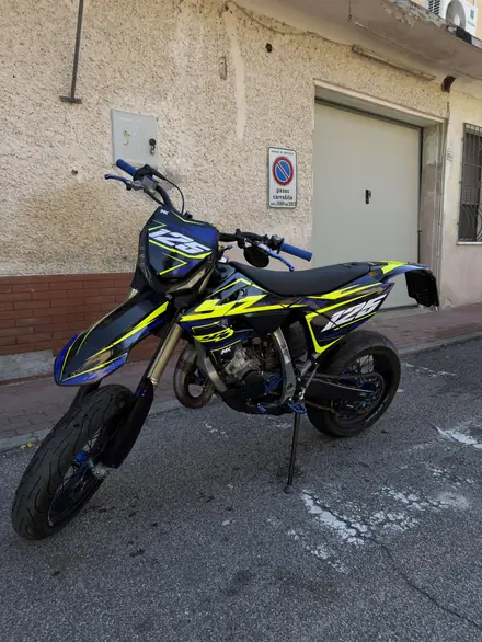 Yamaha YZ 125
