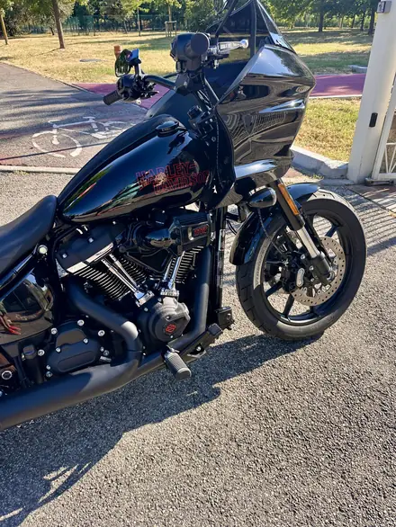 Harley-Davidson Lowrider ST