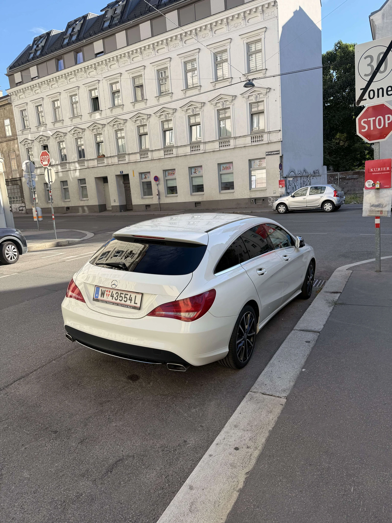 Mercedes-Benz CLA 180