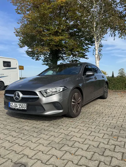 Mercedes-Benz A 180