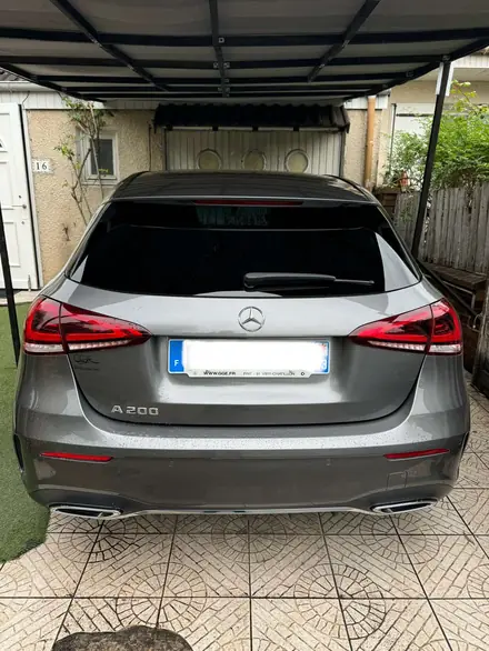 Mercedes-Benz A 200