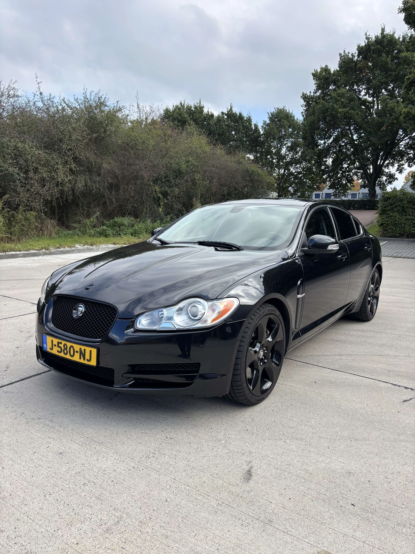 Jaguar XF