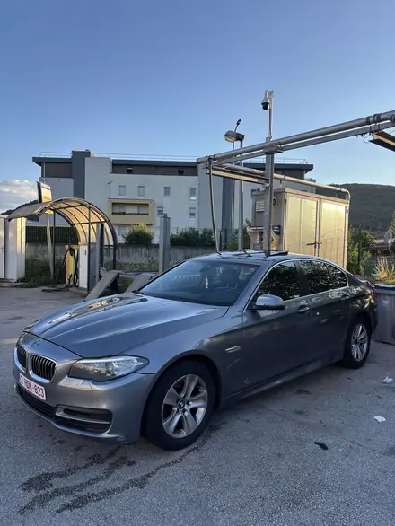 BMW 518