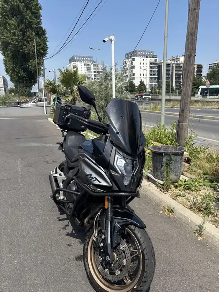 CFMOTO 700 MT