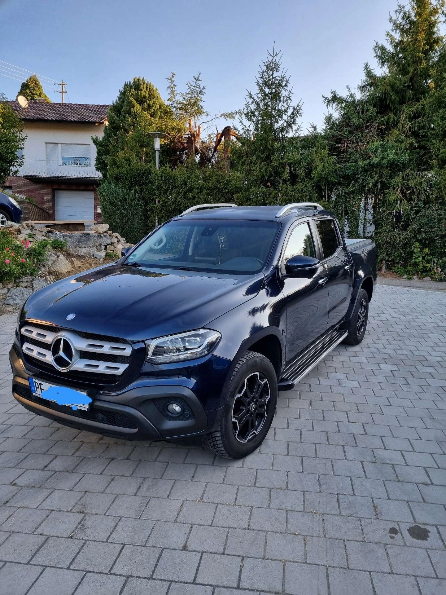 Mercedes-Benz X 250