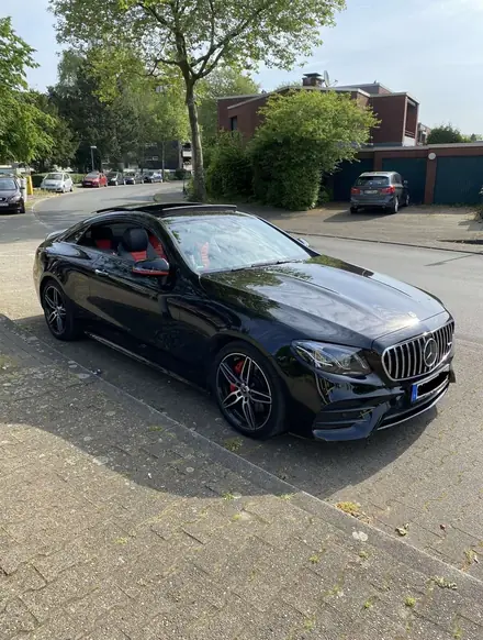 Mercedes-Benz E 220