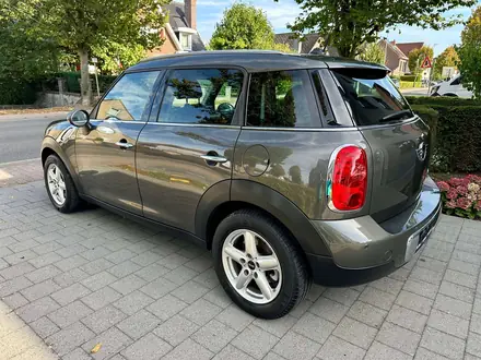 MINI One Countryman