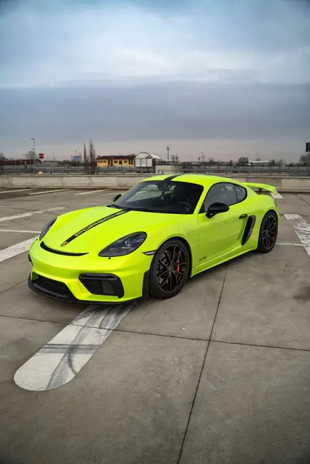 Porsche 718 Cayman