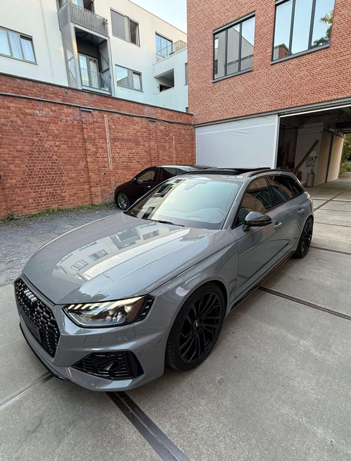 Audi RS4 undefined