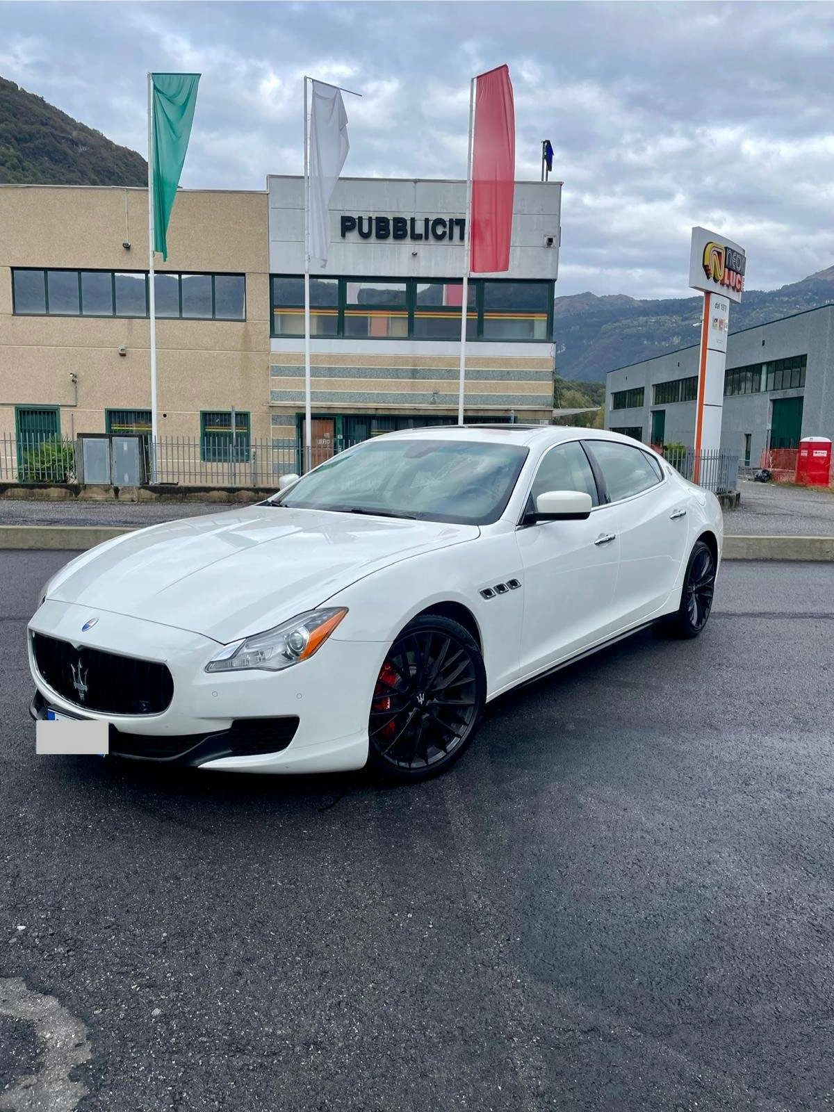 Maserati Quattroporte undefined
