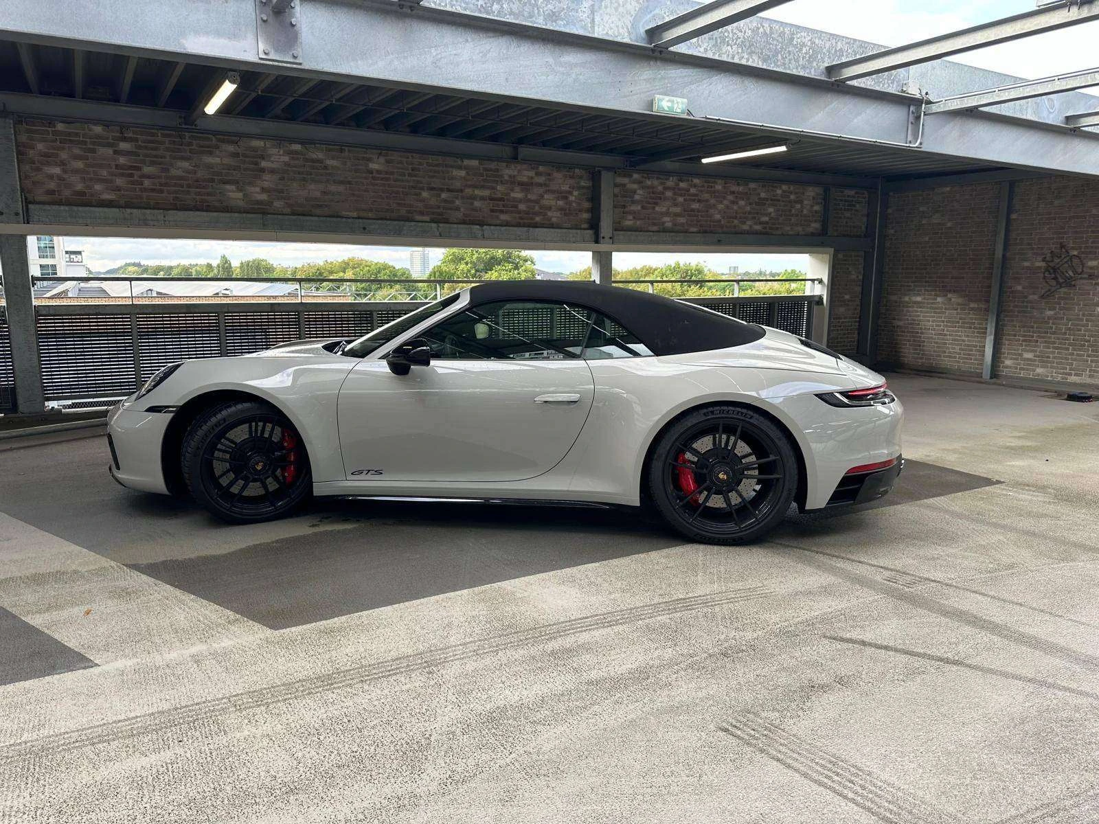 Porsche 911 undefined