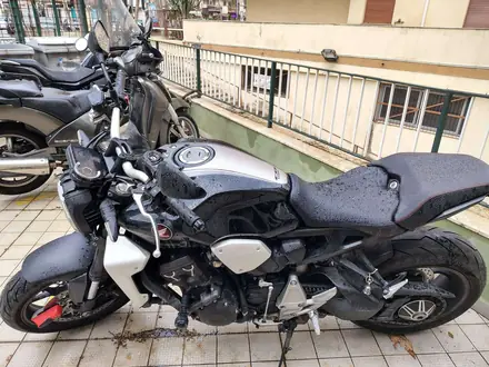 Honda CB 1100 R