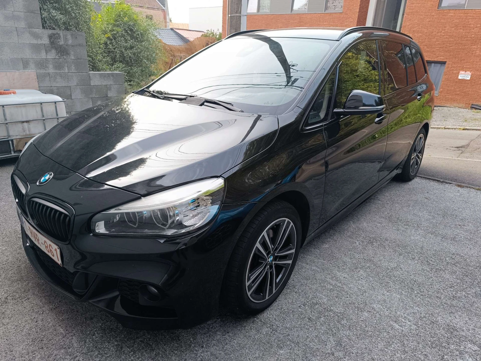 BMW 216