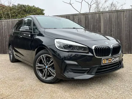 BMW 225