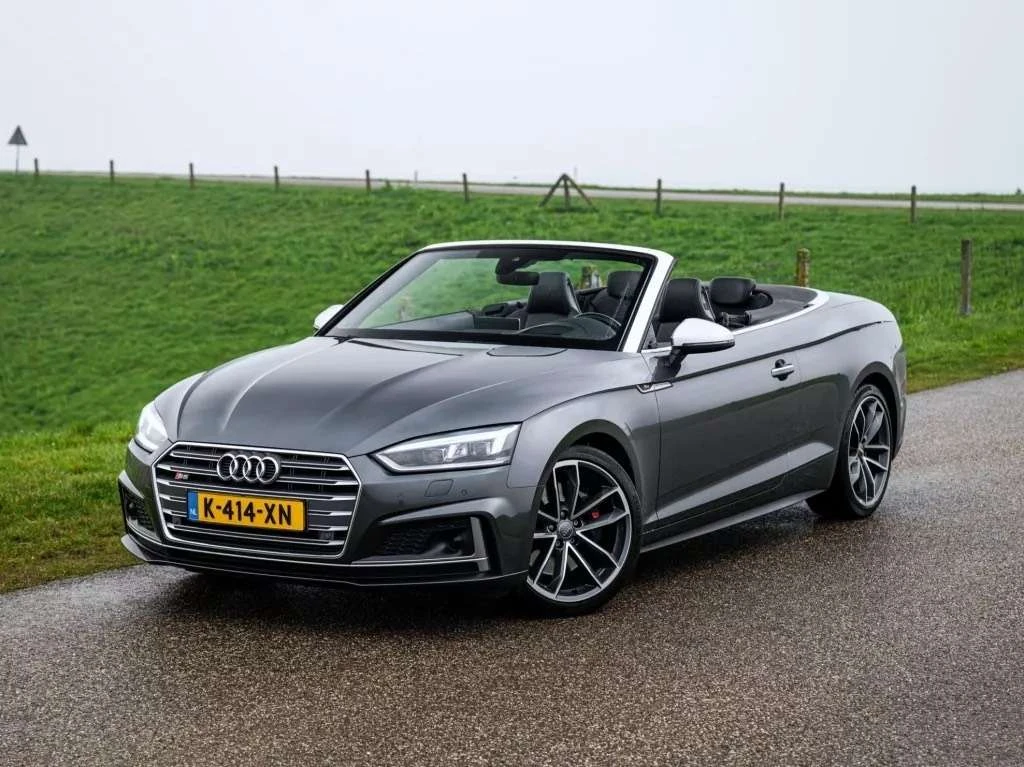 Audi S5 undefined