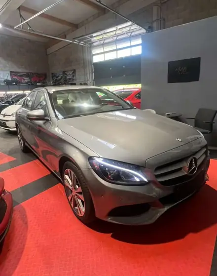 Mercedes-Benz C 180