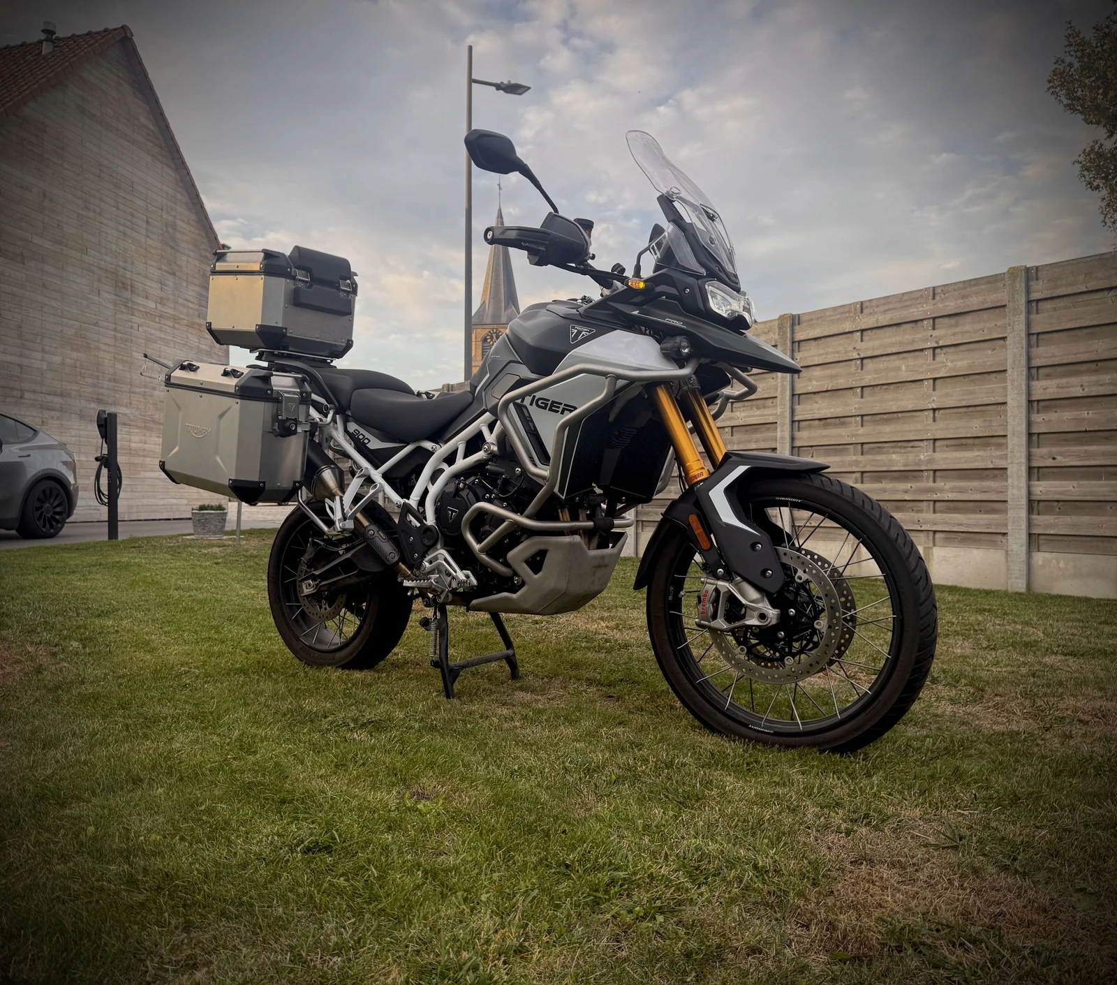Triumph Tiger 900
