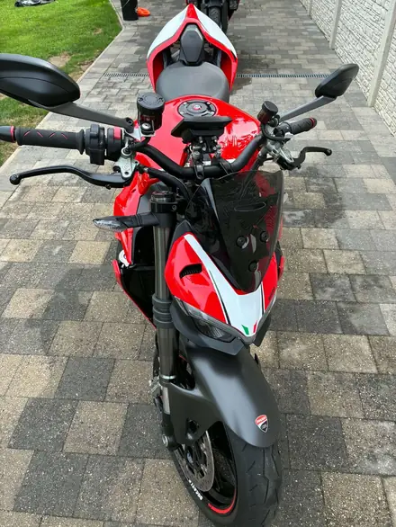 Ducati Streetfighter