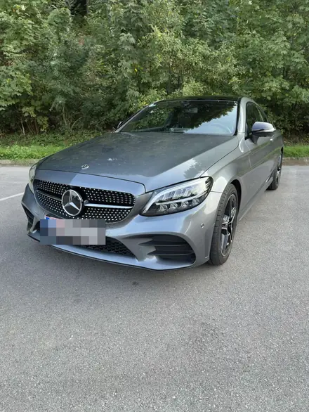 Mercedes-Benz C 220