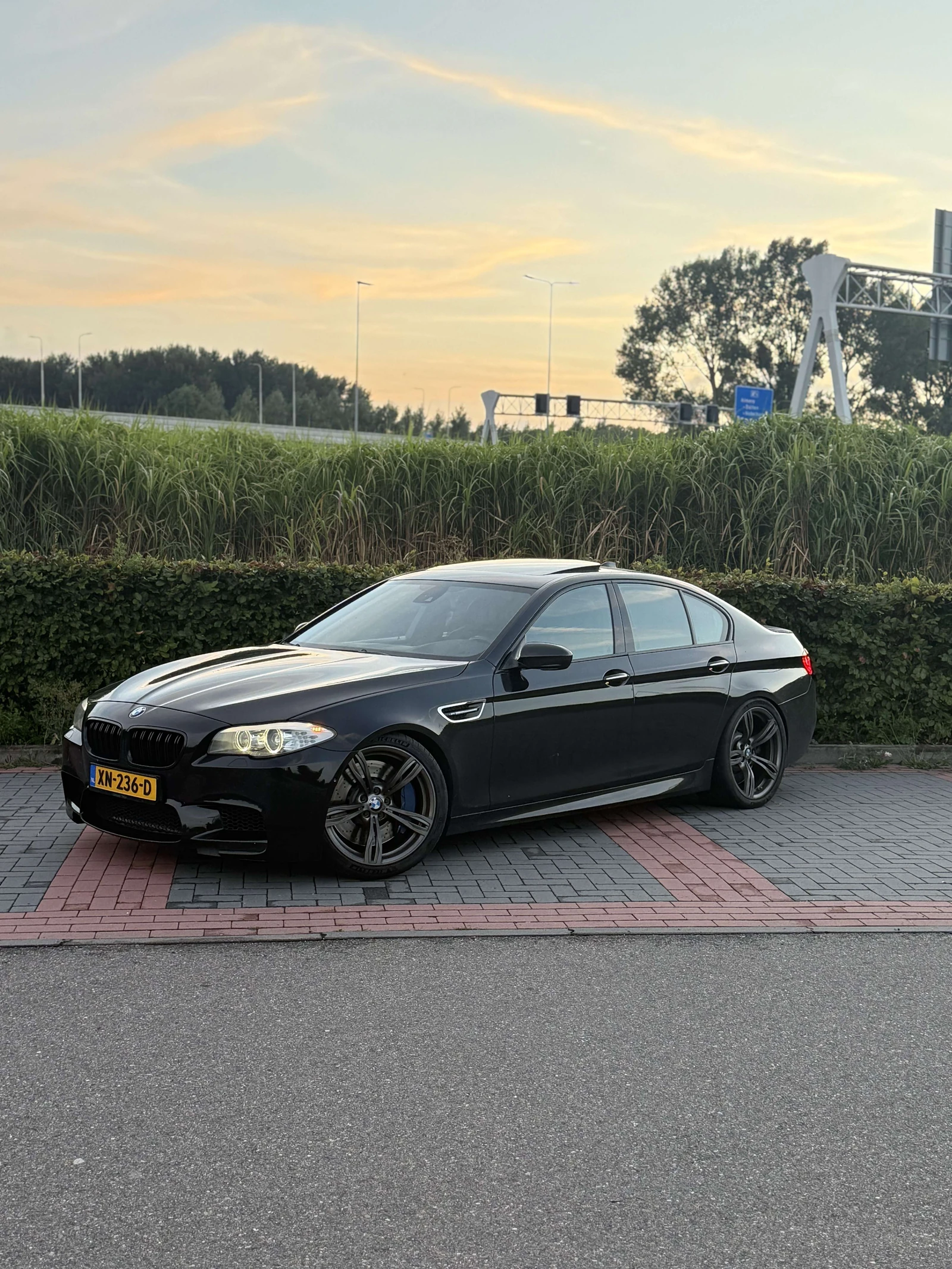 BMW M5 undefined