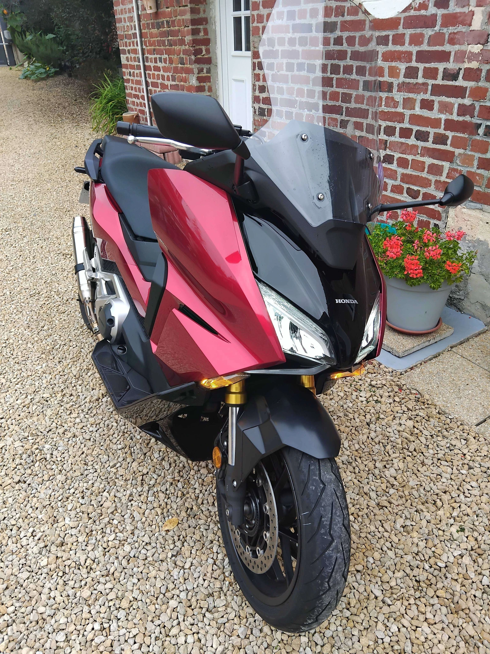 Honda Forza 750