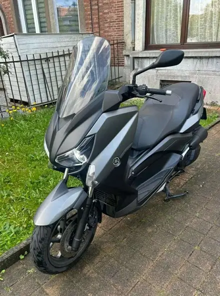 Yamaha NMAX