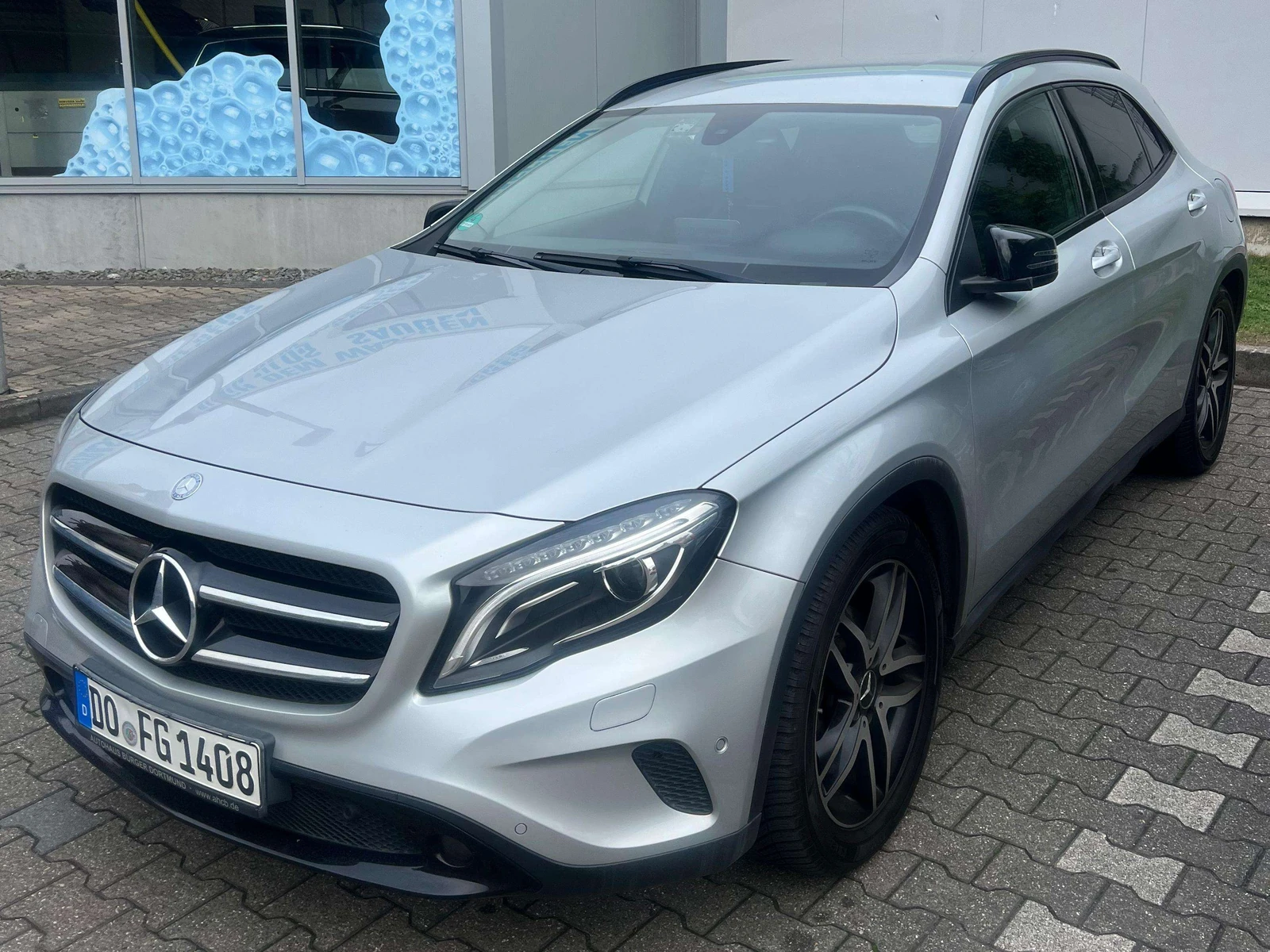 Mercedes-Benz GLA 200