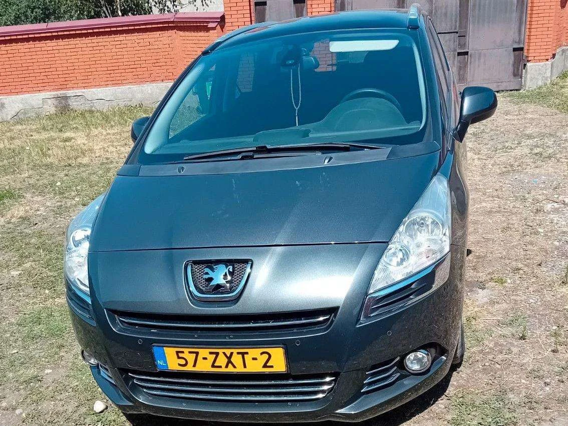 Peugeot 5008 undefined