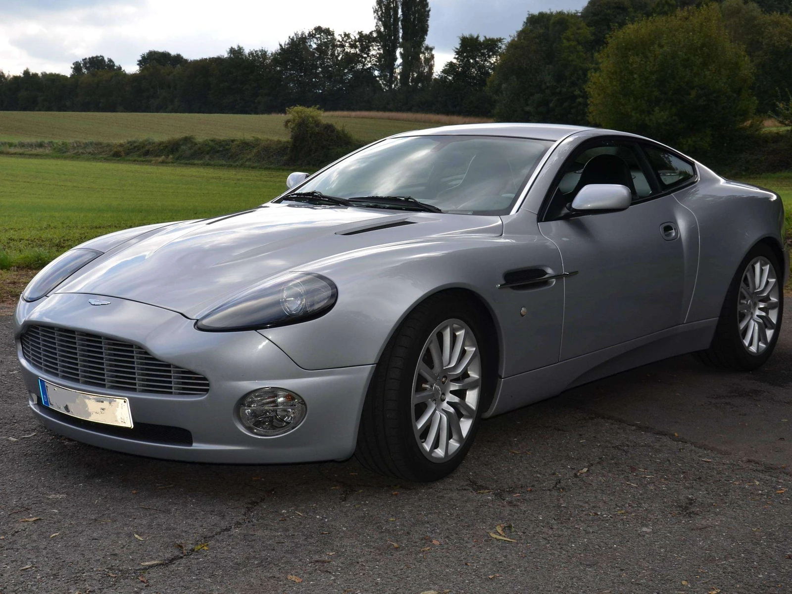 Aston Martin Vanquish