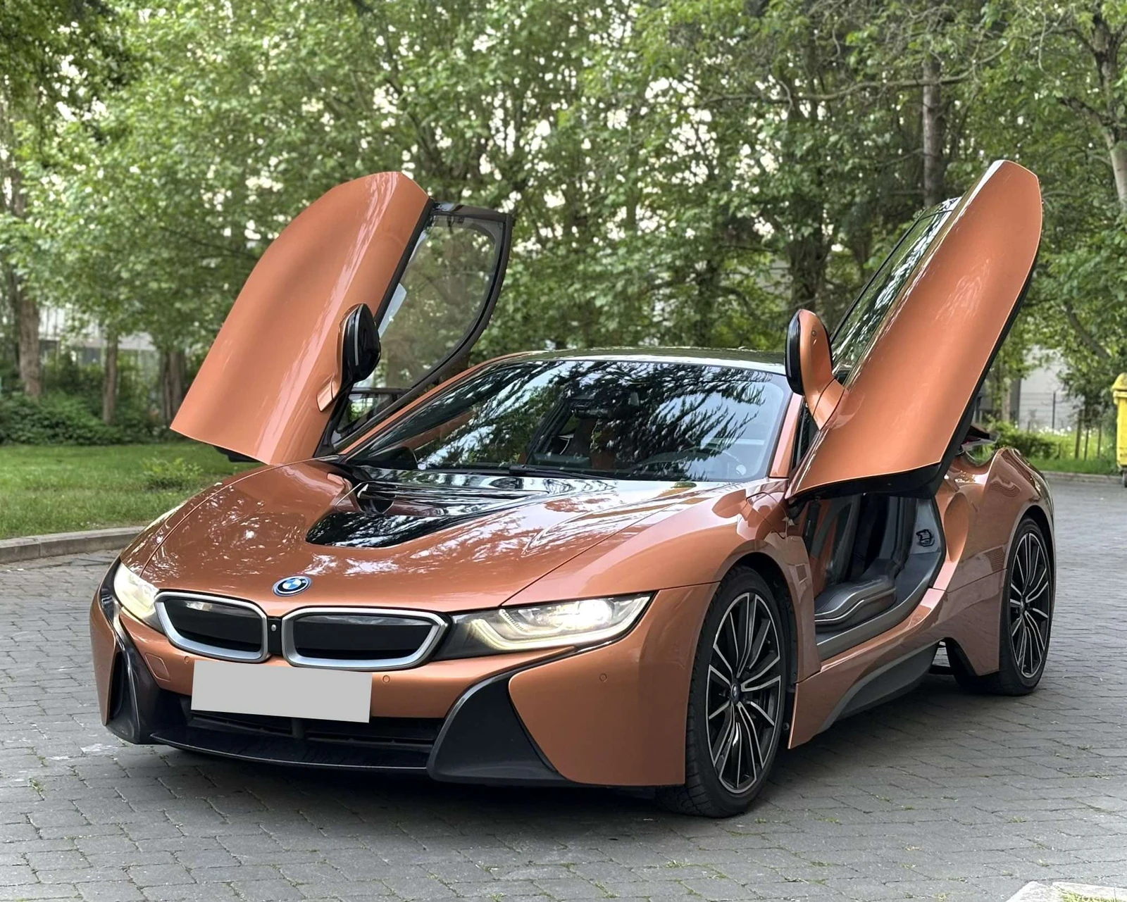 BMW i8