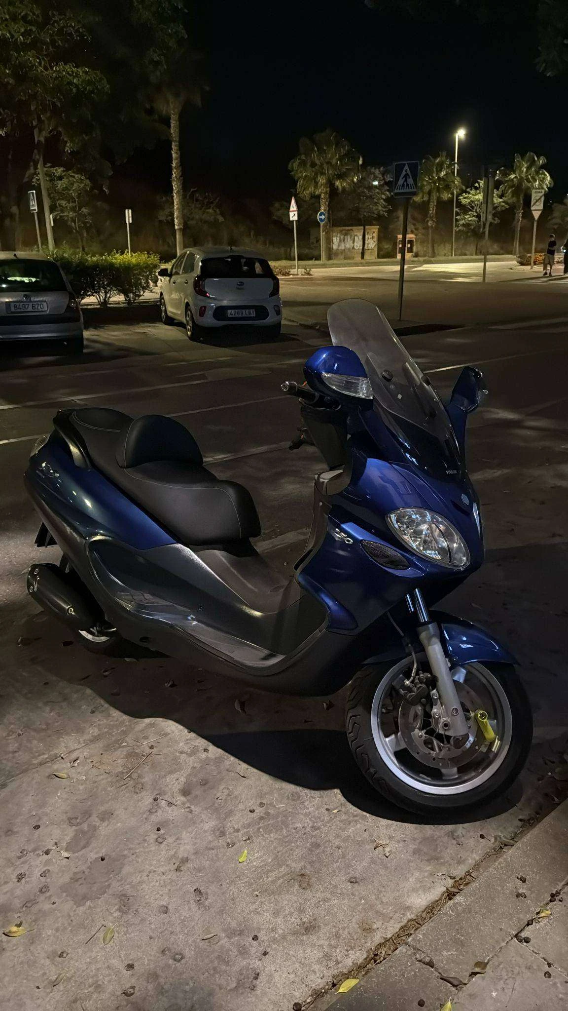 Piaggio X 9