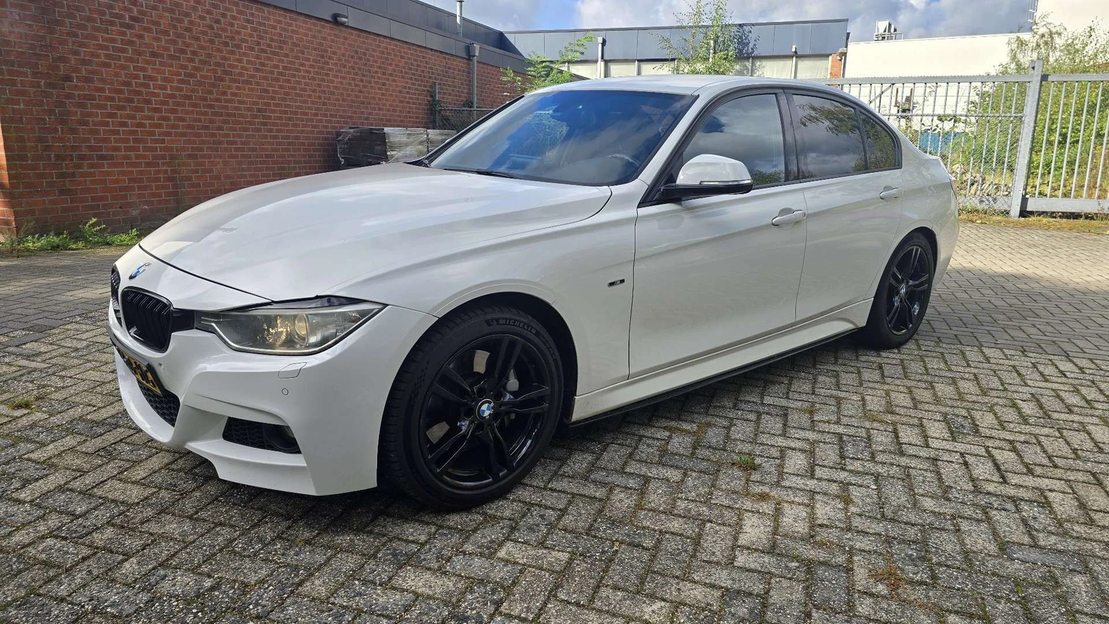 BMW 335