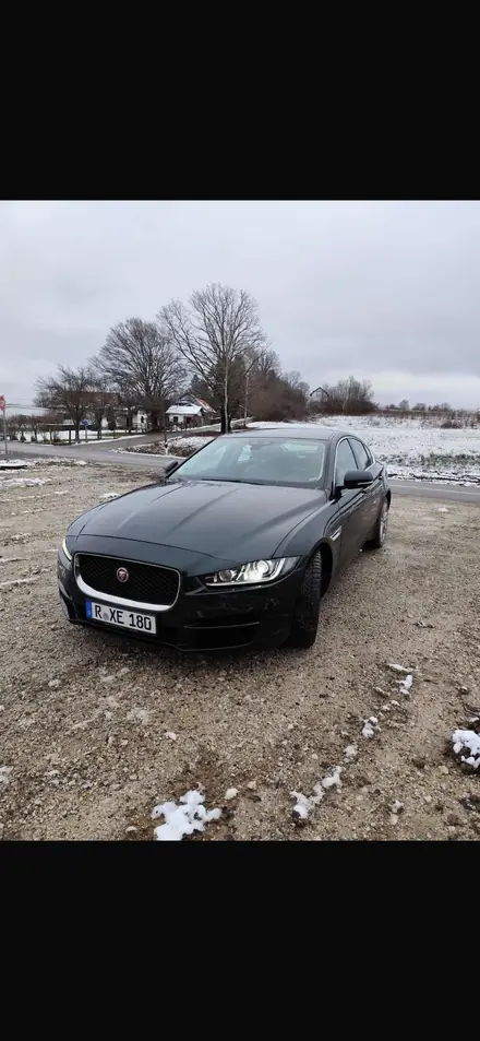 Jaguar XE