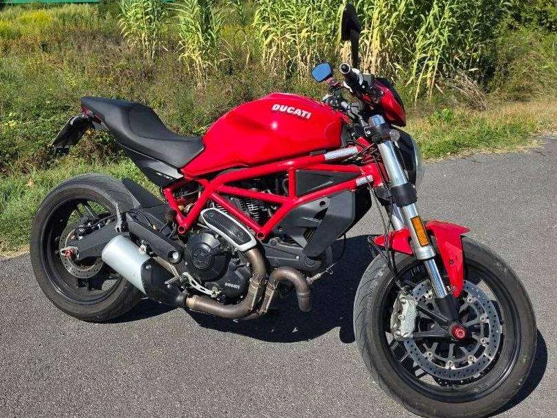 Ducati Monster 797