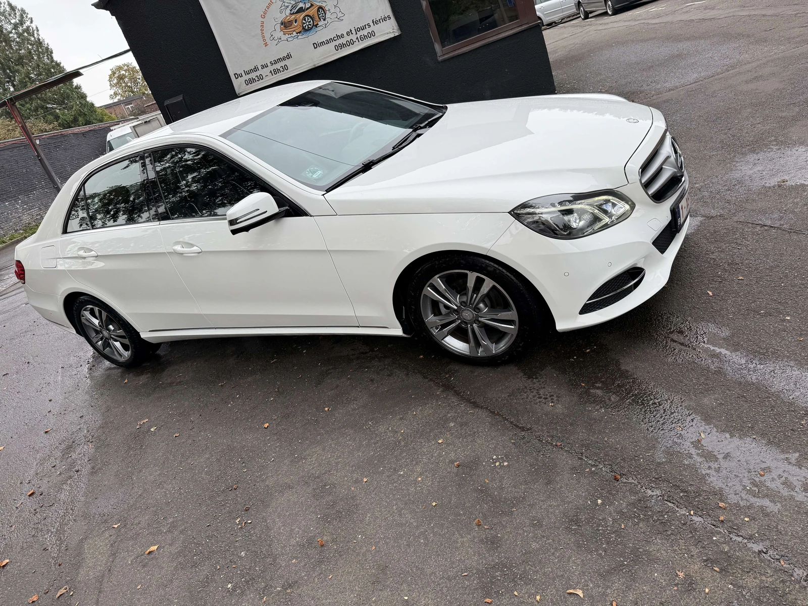 Mercedes-Benz E 220