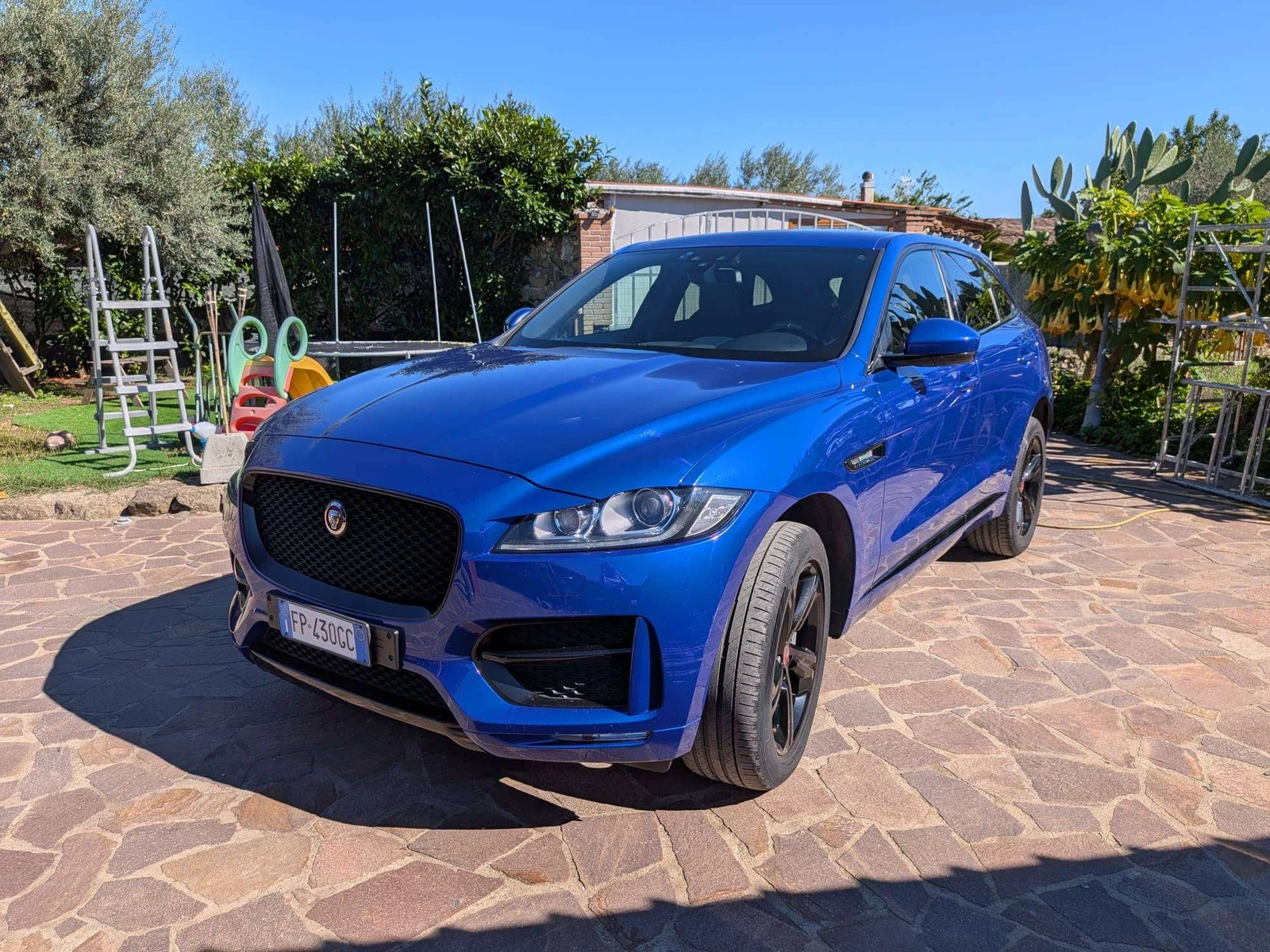 Jaguar F-Pace
