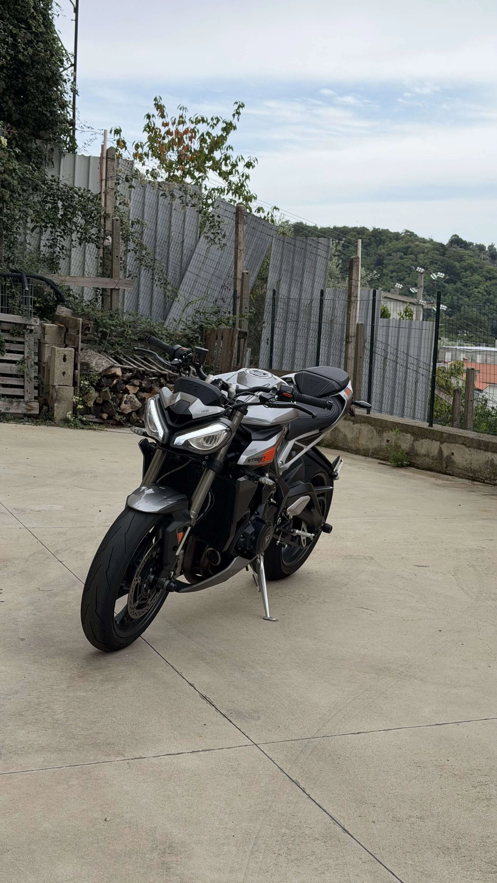 Triumph Street Triple RS