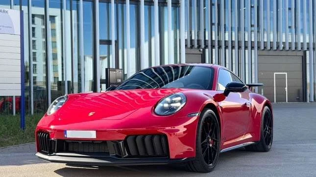 Porsche 992