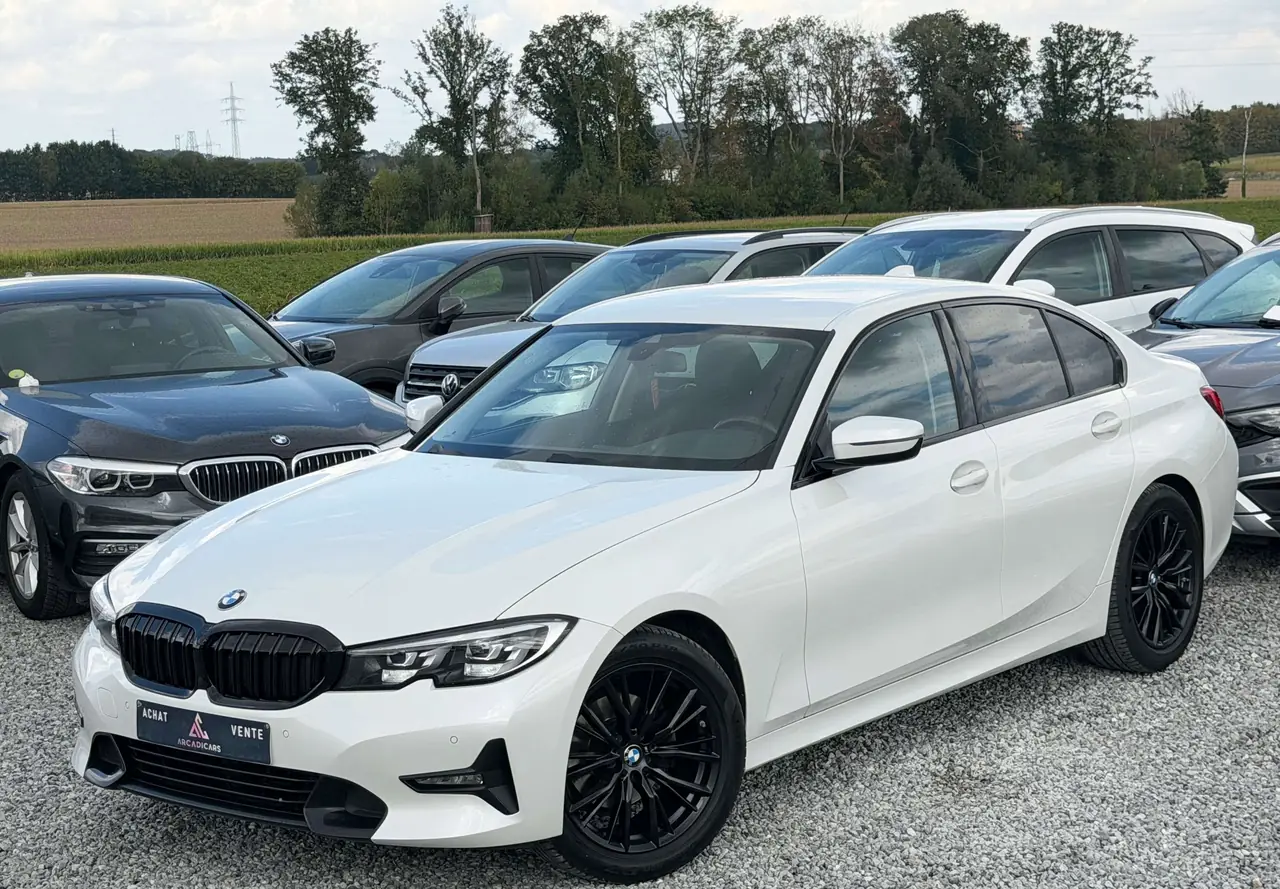BMW 320 2019